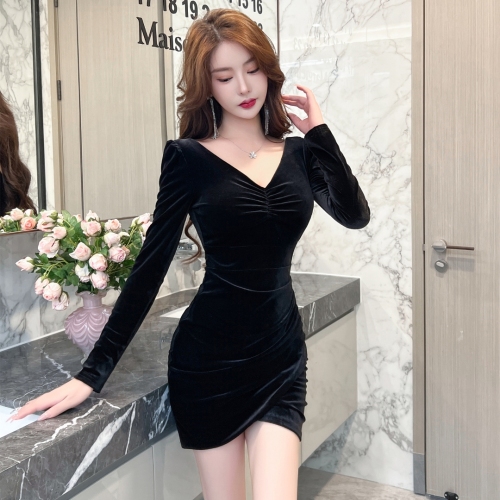 Real shot of gold velvet Hepburn style French dress for women new v-neck slimming classic design