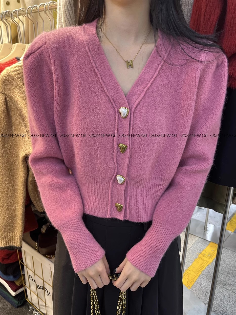 Autumn retro v-neck love button small fragrant knitted cardigan women's short autumn and winter new loose pink sweater
