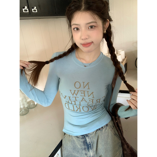 Real shot of new autumn right shoulder slim fit top 2023 Korean style casual bottoming versatile round neck long-sleeved T-shirt