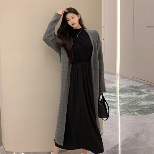Real shot Autumn and winter fat mm suit women's lazy style mid-length sweater jacket Hepburn dress two-piece set