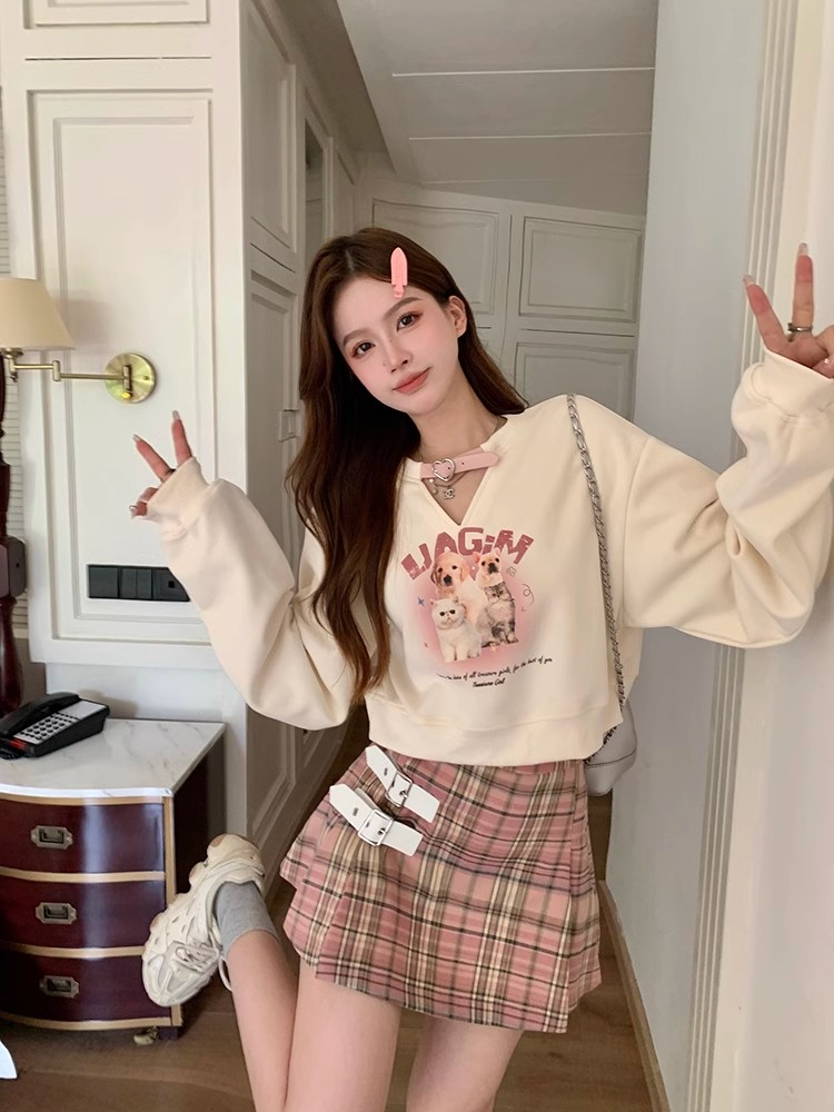 Niche slimming hollow cute cartoon print long-sleeved sweatshirt