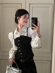 Real-shot Korean-style V-neck strap top with spliced faux two-piece design, featuring puff sleeves, a fitted waist, and a slimming effect—women's petite jacket.