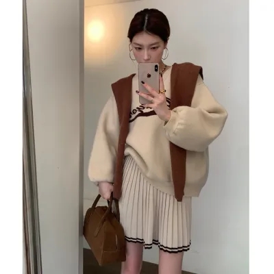 SourceWithU 糯嘰嘰歐尼 慵懶厚實羊毛毛衣女套頭V領寬鬆毛針