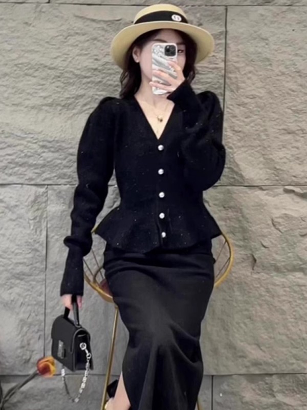 法式氣質荷葉邊泡泡袖針織衫女秋季時尚V領收腰顯瘦百搭短款上衣