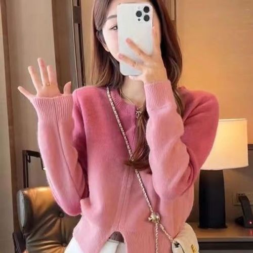 2023 new autumn and winter Korean style gradient color design slimming V-neck long-sleeved wool sweater top