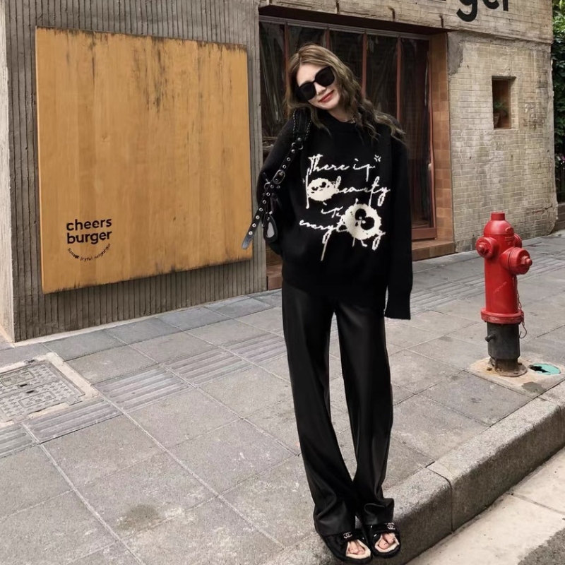 小君君布蘭妮 小煤球大人 獨家塗鴉版套頭毛衣女秋冬新款針織上衣