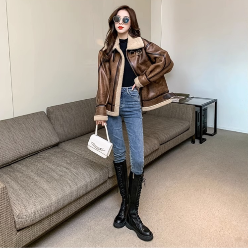 Lamb wool jacket women's winter thickened motorcycle leather jacket loose stand-up collar fur one-piece high-end jacket top