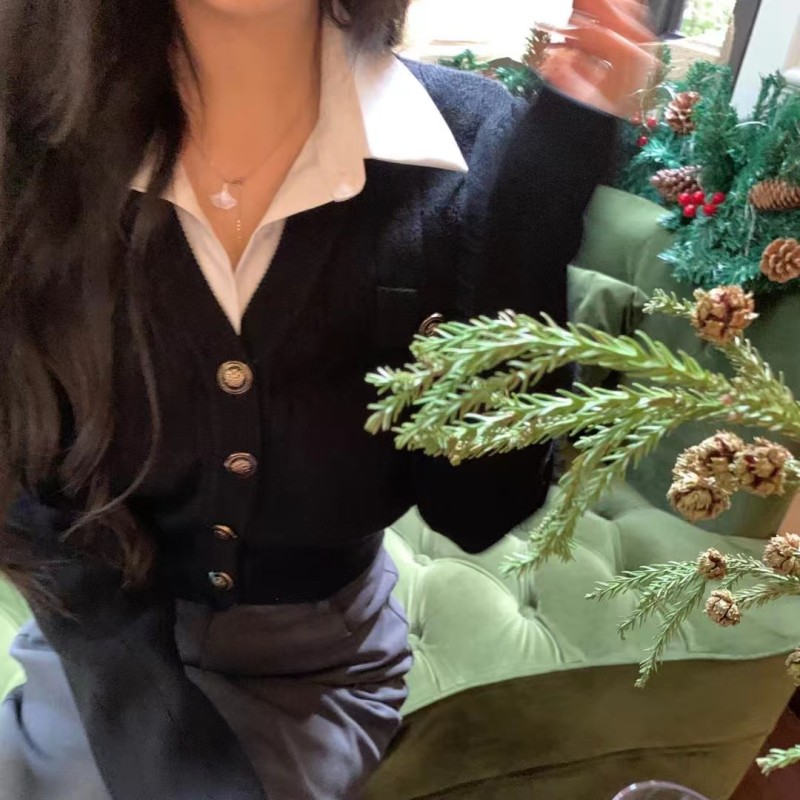 學院風撞色假兩件針織開衫女秋季2023新款時尚短款修身長袖上衣潮