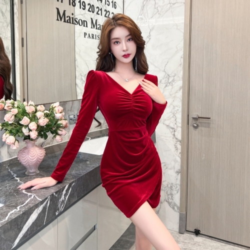 Real shot of gold velvet Hepburn style French dress for women new v-neck slimming classic design