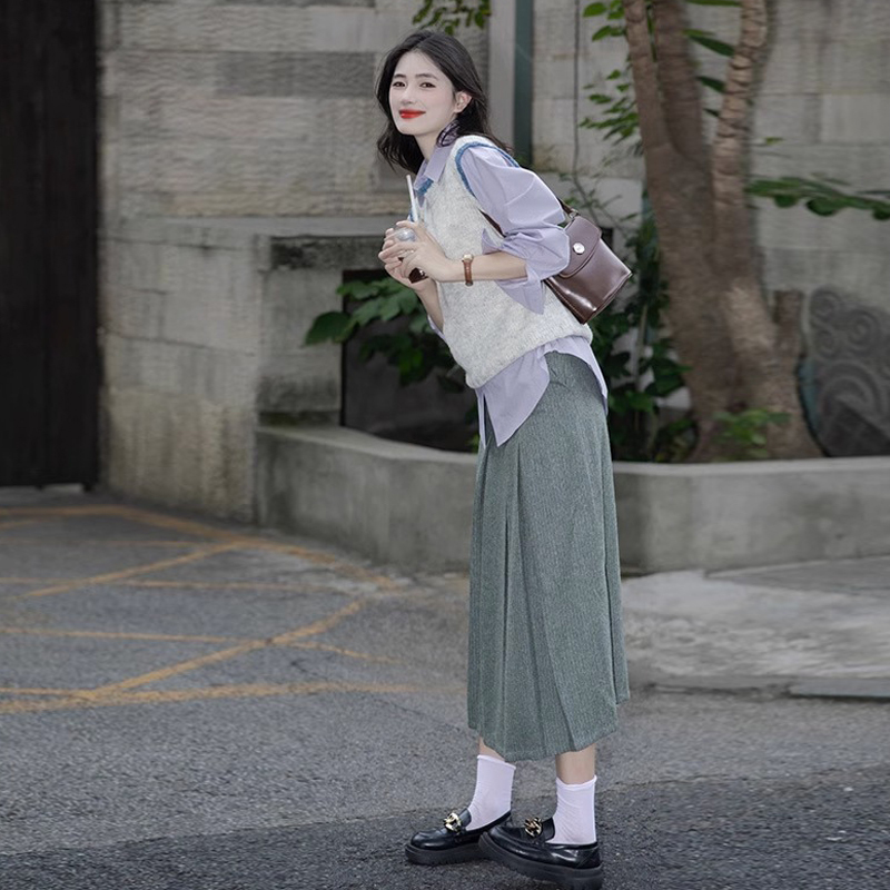早秋季2023新款半身裙女小個子穿搭配一整套韓劇三件套裝鹽系秋冬