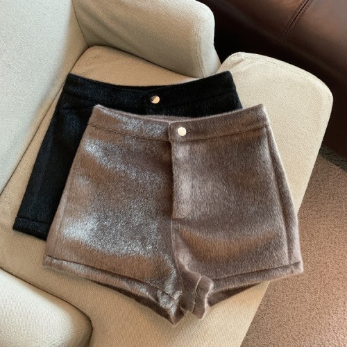 Photographed Autumn/Winter Retro Fake Fox Fur Fluffy Shorts