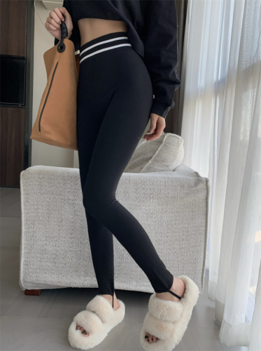 Real shot of velvet and thickened one-piece pants, leggings, tights, slimming, tight-fitting outer wear, small-legged pants