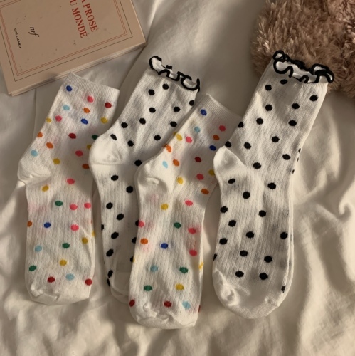 Actual shot of Korean style polka-dot fungus-edged mid-calf socks, breathable and versatile, stacked socks for women, 4 pairs