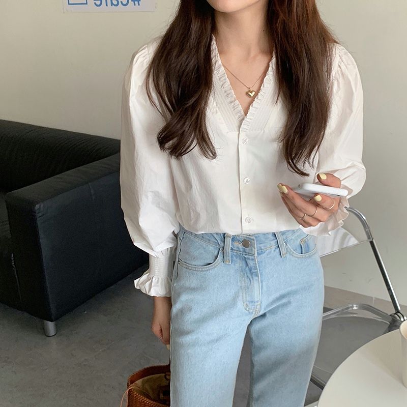 法式v領木耳邊泡泡袖襯衫女春秋設計感小眾氣質韓風chic別致上衣
