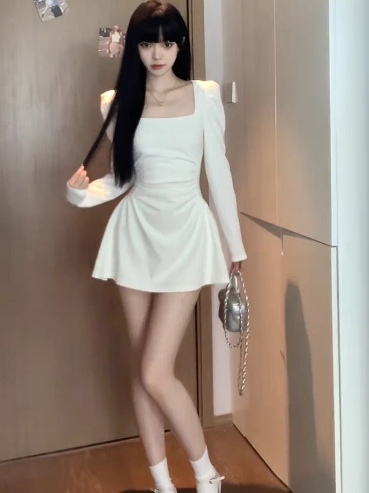 早秋季法式小個子長袖白色方領連衣裙子收腰氣質顯瘦2023新款女裝