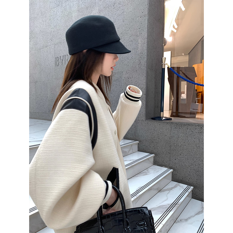 官圖粗紡有內里美式復古小香撞色拼接PU皮棒球服外套女