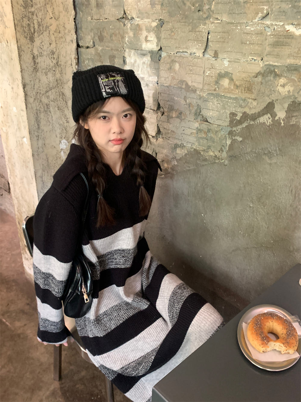 實拍秋冬寬鬆毛衣裙女慵懶翻領條紋撞色針織連衣裙