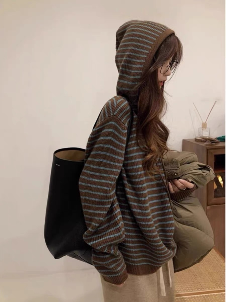 LILY MOST2023新款上衣寬鬆軟糯慵懶連帽條紋毛衣外套女秋冬