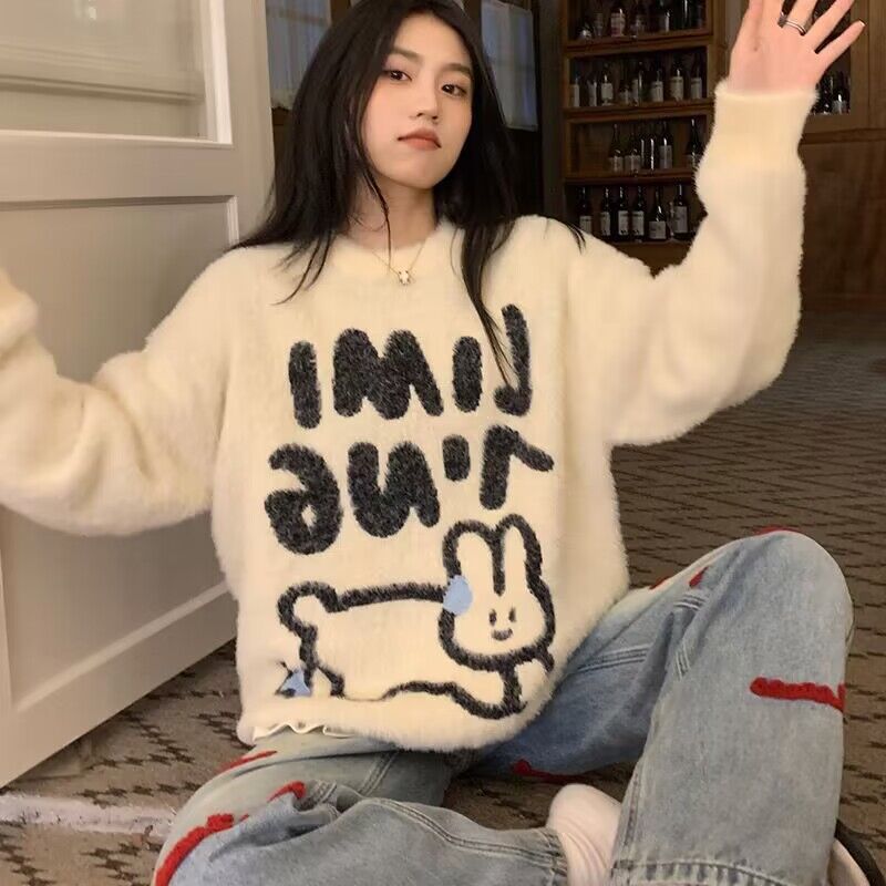 水貂絨卡通兔子女秋冬寬鬆甜美可愛毛茸茸上衣圓領休閒寬鬆型