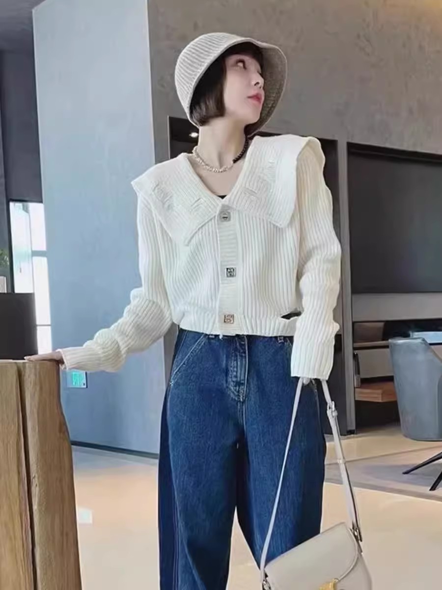 歐洲站2023秋季新款時髦洋氣大翻領毛衣女上衣減齡百搭單排扣開衫