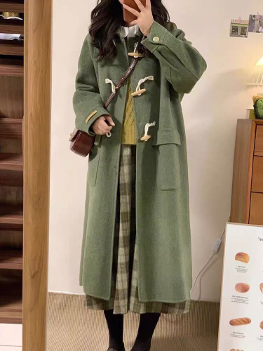 Temperament and high-end sense small horn button green woolen coat for women autumn and winter  new Korean style woolen coat