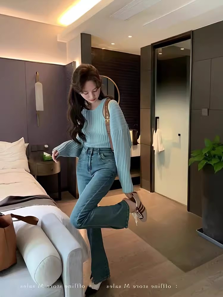 時尚短款毛衣女春秋新款小眾設計感套裝露肩長袖氣質針織衫兩件套
