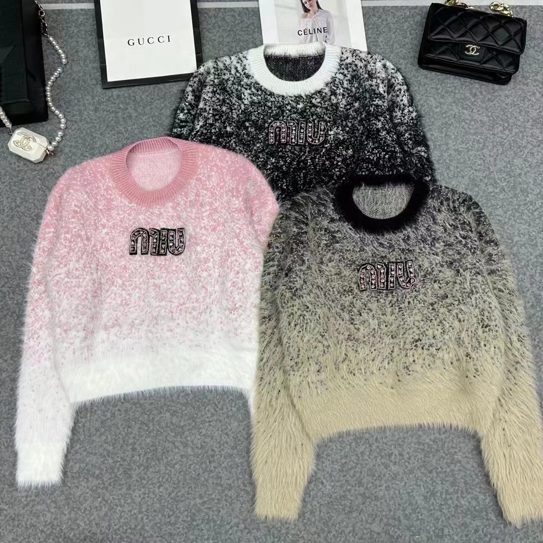 早秋新款重工字母logo刺繡貼布漸變色混紡套頭針織毛衣