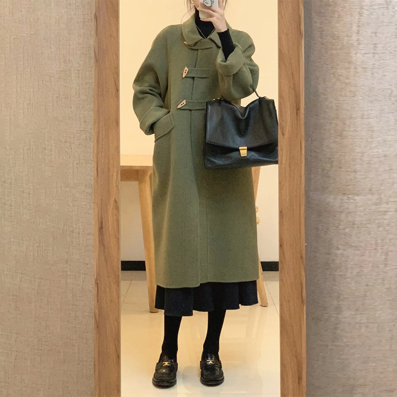 綠色呢子大衣女秋冬季高級感2023新款小個子中長款赫本風毛呢外套