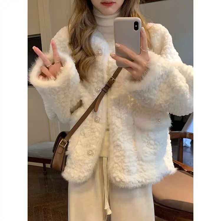 Imitation rabbit fur small fragrant style short coat for women in autumn and winter 2023 new loose slimming thickened warm plush top