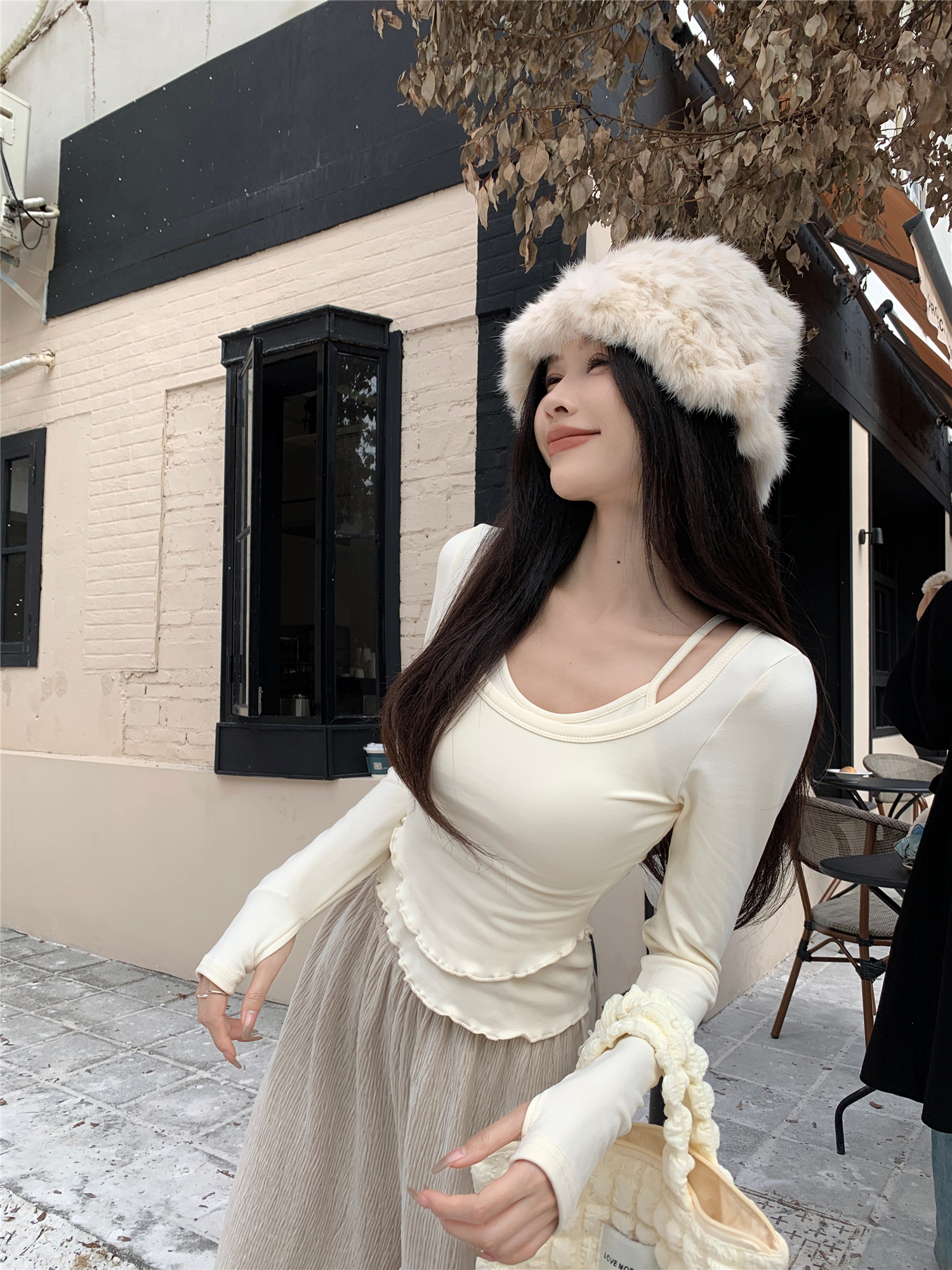 Actual shot ~ Soft pure brushed bottoming U-neck long-sleeved T 2023 new model with fake two-piece short top