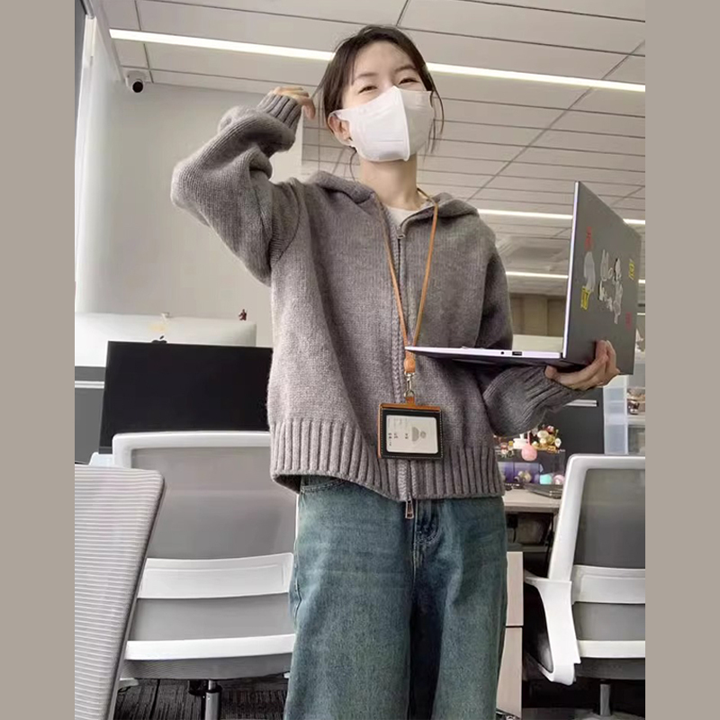 灰色連帽雙拉鏈毛衣外套女秋冬季2023新款復古慵懶風寬鬆針織開衫