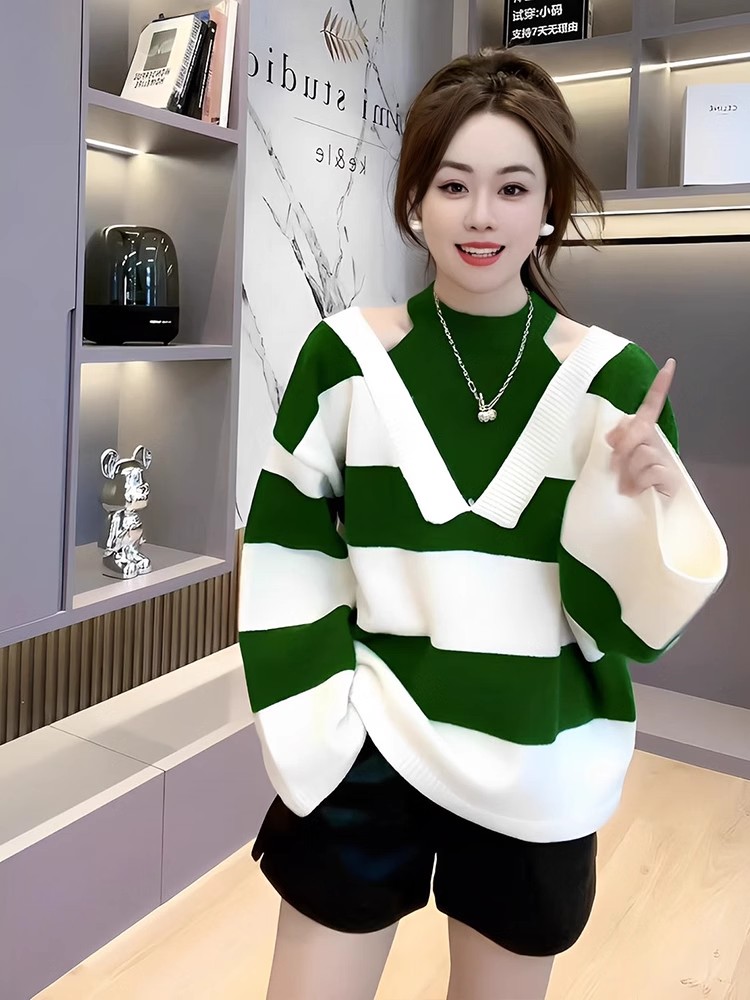 2023早秋新款韓版設計感撞色漏肩毛衣女輕熟風慵懶顯瘦炸街針織衫
