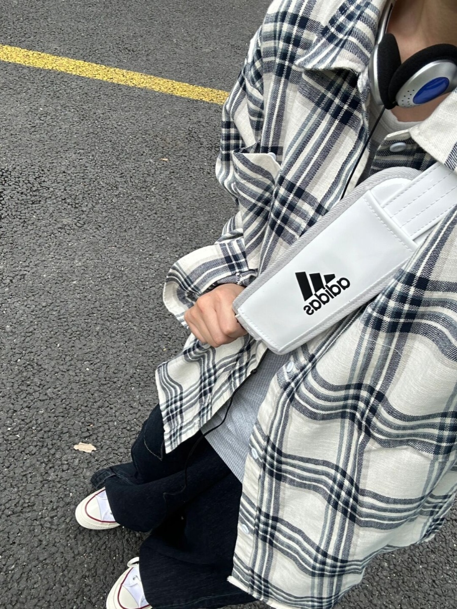 日系復古格子襯衫女春秋2023年新款寬鬆百搭上衣襯衣長袖外套