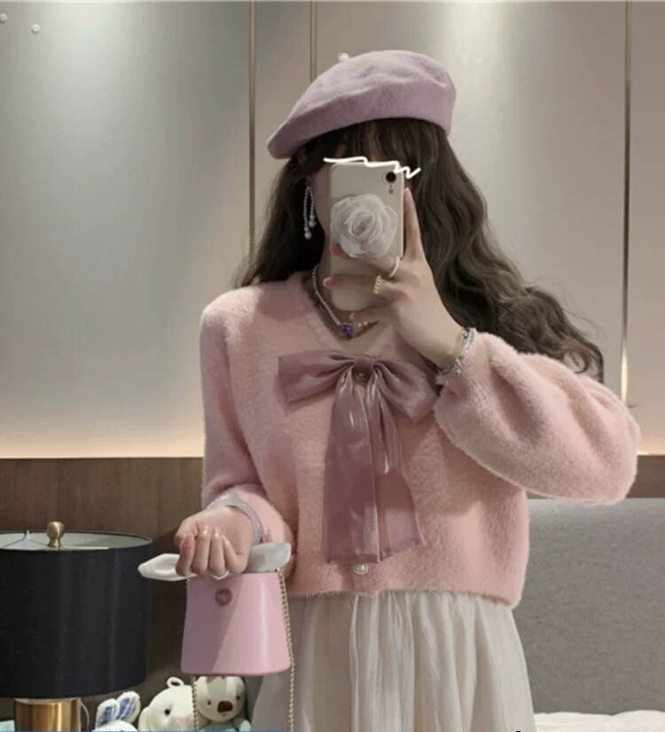 粉色蝴蝶結毛衣女秋冬外穿2023早秋新款V領仿水貂韓系甜美針織衫