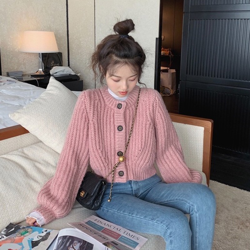 新款軟萌寬鬆短款毛衣外套女