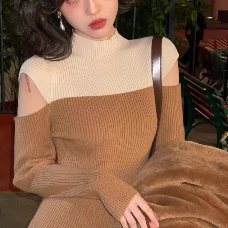法式收腰黑白拼接露肩針織連衣裙2023秋冬設計感小眾配大衣打底裙