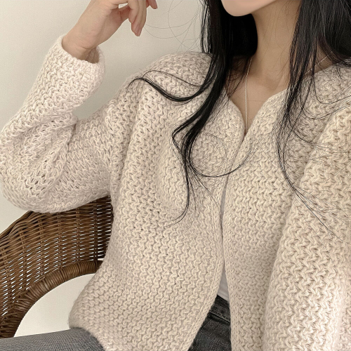 Actual shot of Breathing Sweater Jacket, Korean Style Lazy Style Solid Color Versatile Short Puff Sleeve Buttonless Knitted Cardigan