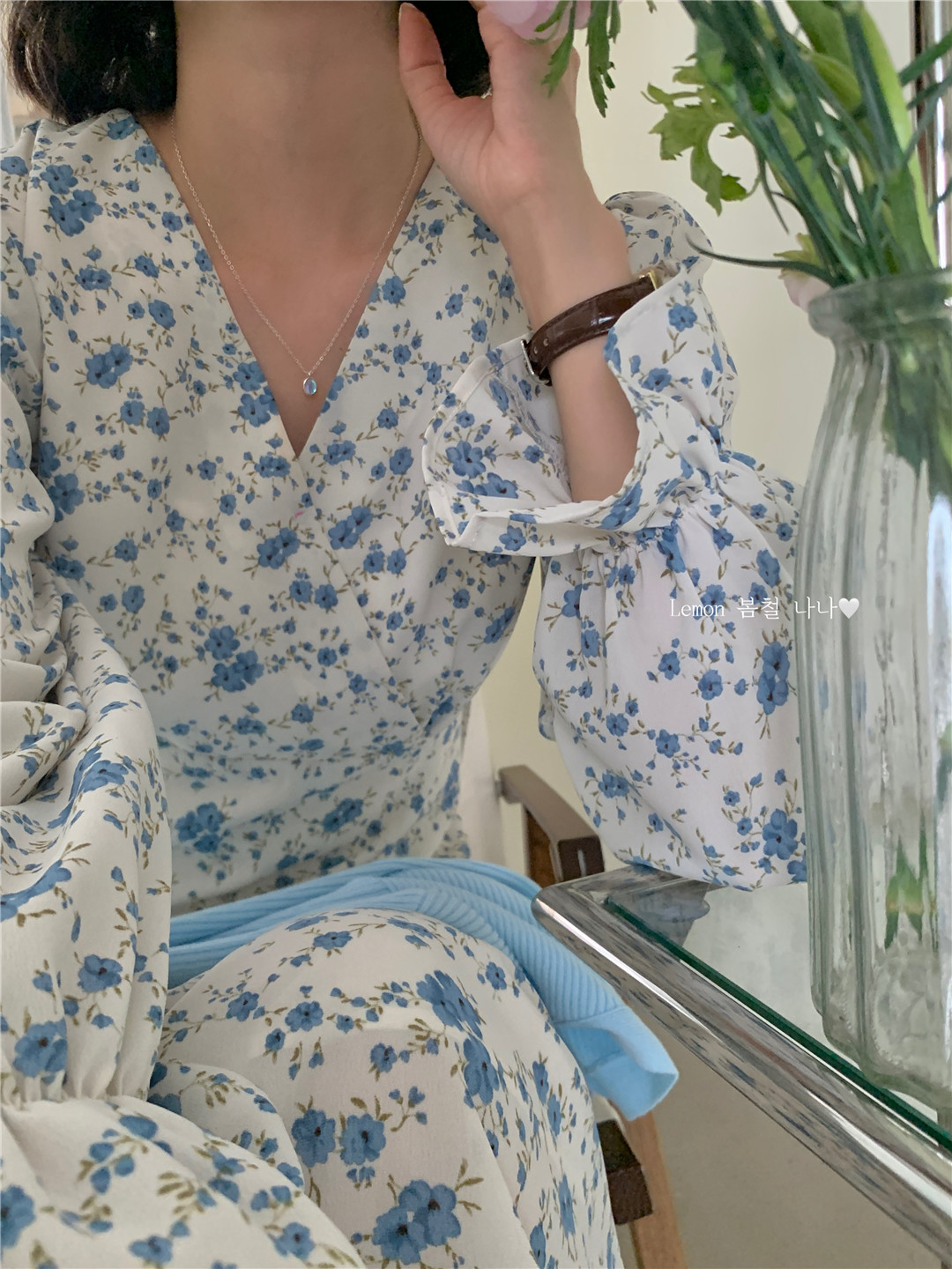 檸檬綠茶法式甜美風V領碎花連衣裙女春收腰顯瘦中長裙