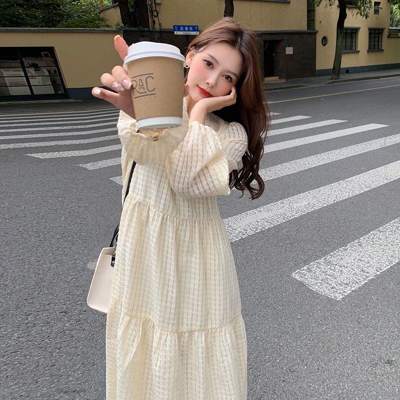 實拍~2023大碼女裝新款黃色長袖連衣裙韓版格子泡泡袖V領長裙子