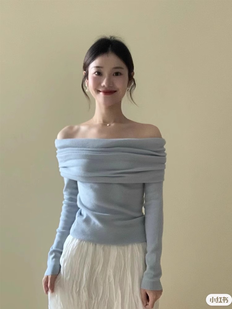 純欲風一字肩鎖骨針織衫女春秋薄款修身內搭打底衫設計感露肩毛衣
