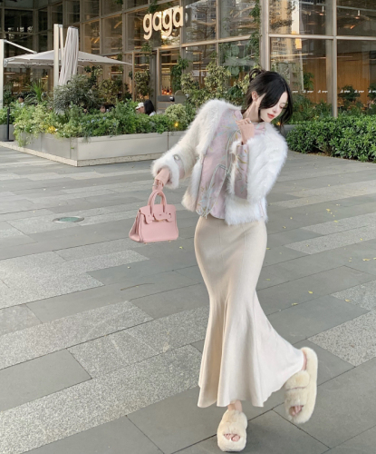 Real shot of cheongsam fur coat winter new fur Chinese style buckle coat for young women