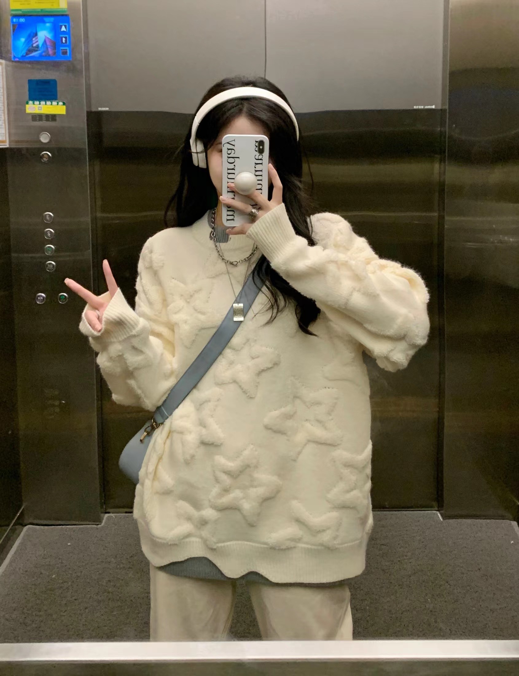 綿羊絨  衣長65 胸圍52  2023秋冬新款浮雕設計感套頭上衣