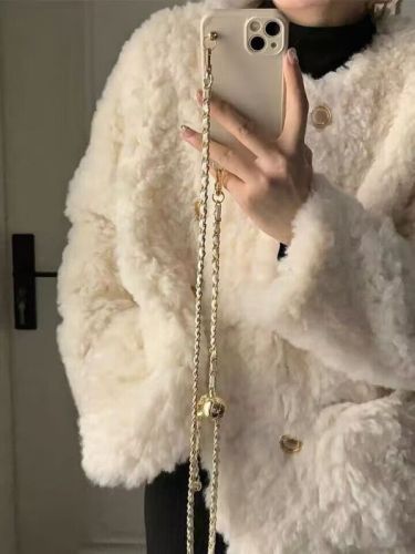 Xiaoxiangfeng lamb wool coat for women  winter new style small loose thickened white fur top cotton coat