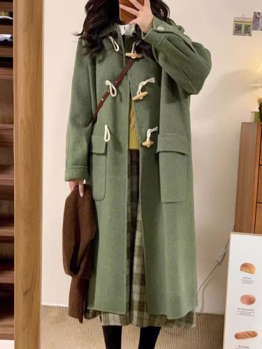 Temperament and high-end sense small horn button green woolen coat for women autumn and winter  new Korean style woolen coat