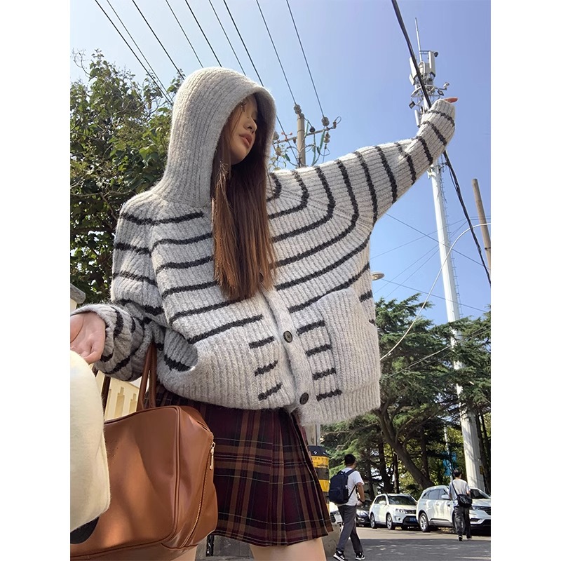 法式復古軟糯條紋連帽毛衣外套女秋冬設計感慵懶風寬鬆長袖針織衫