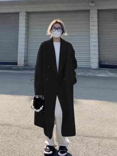 Coat women's 2023 autumn and winter new Korean style small Hepburn style thickened woolen coat