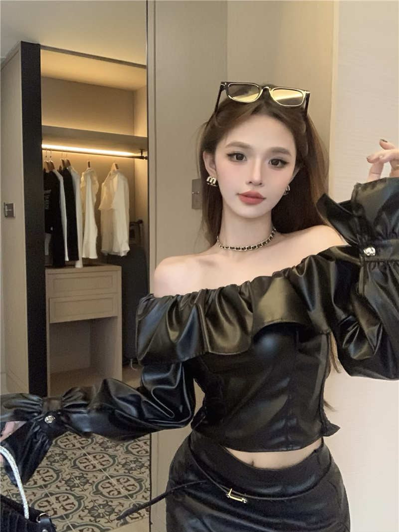 實拍~小香肩辣妹設計感洋氣一字肩黑色長袖PU皮上衣女