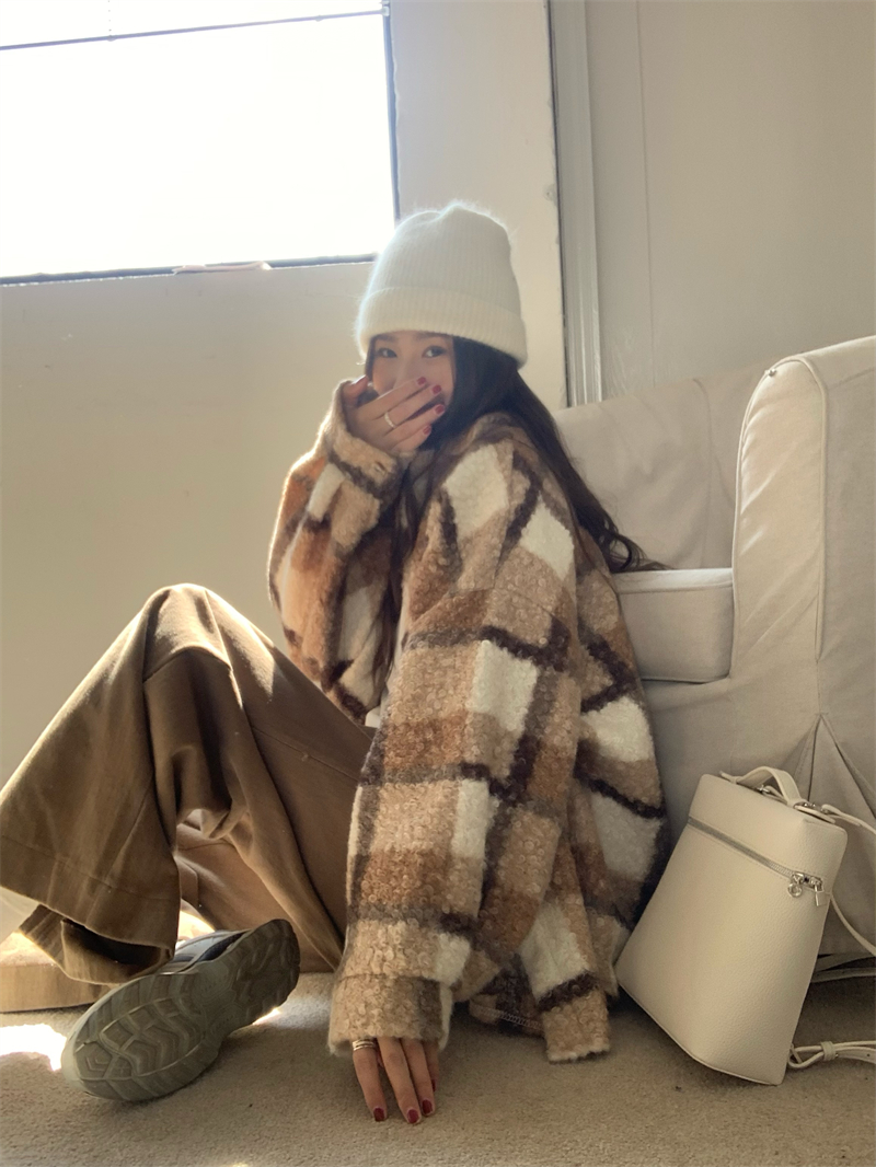 實拍 秋冬高級感小眾毛呢寬鬆復古美拉德加厚格子呢料外套女