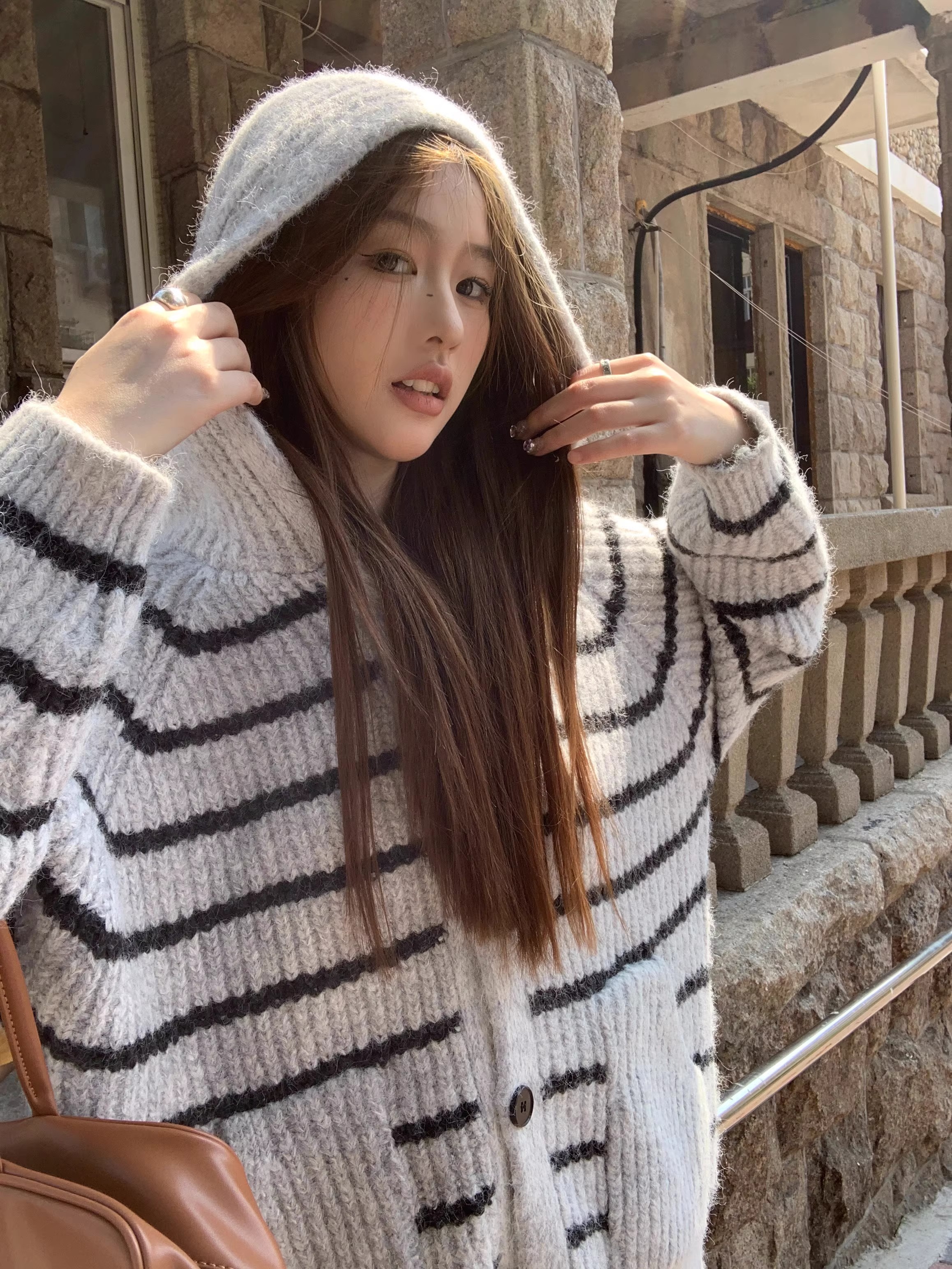 美式條紋連帽毛衣外套女秋冬2023新款設計感慵懶風寬鬆長袖針織衫