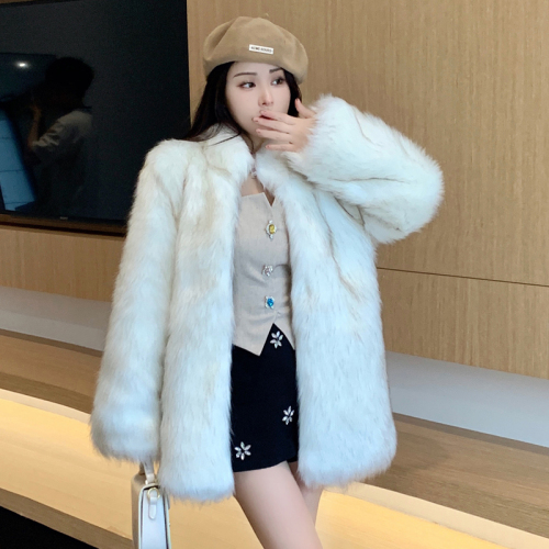 Actual shot of new winter chic furry fairy furry and gentle stand-up collar imitation fox fur coat